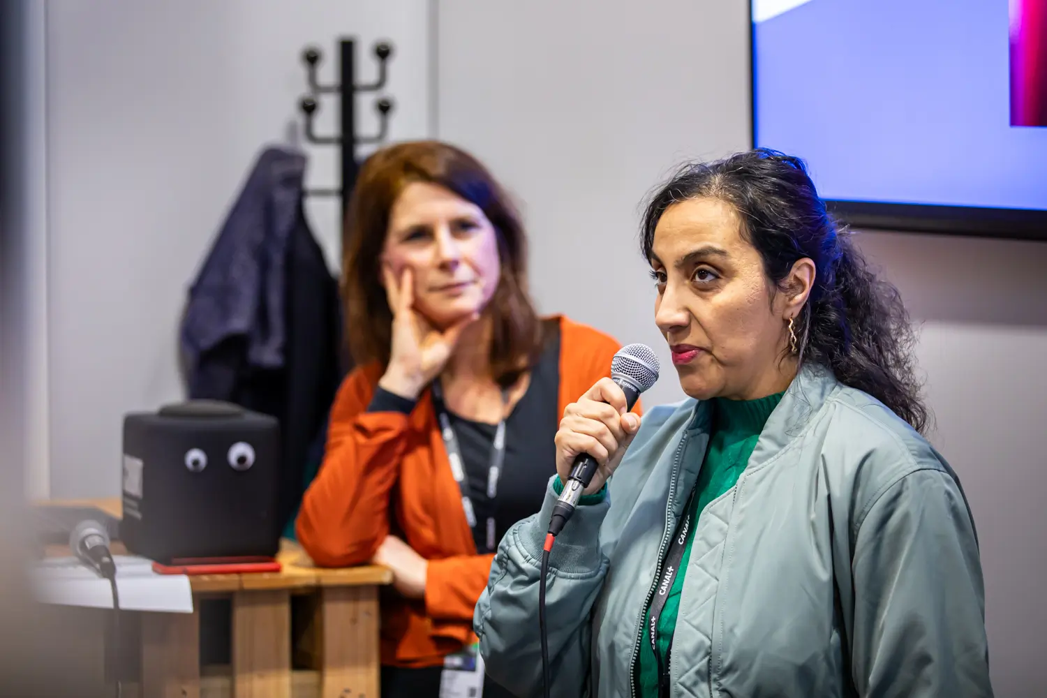 ©CD-2025-Marché-Agora-Talents-Connexion-pitch-ambiance-2BD