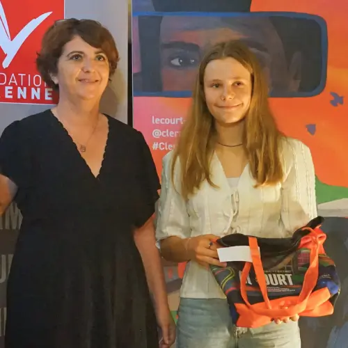 COLLÈGES-Fondation-La-Poste-Sandrine-HALLADE-3eprix-Anouk-DENOIS-RACT-GRAS