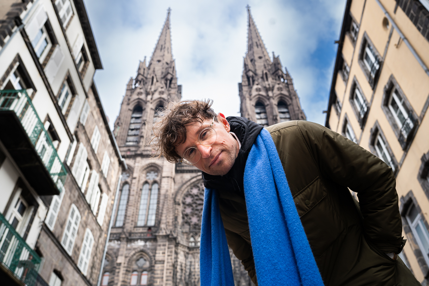 ©AR-2025-portrait-ville-cathédrale-Karolis-STRAUTNIEKAS-illustrateur-10BD